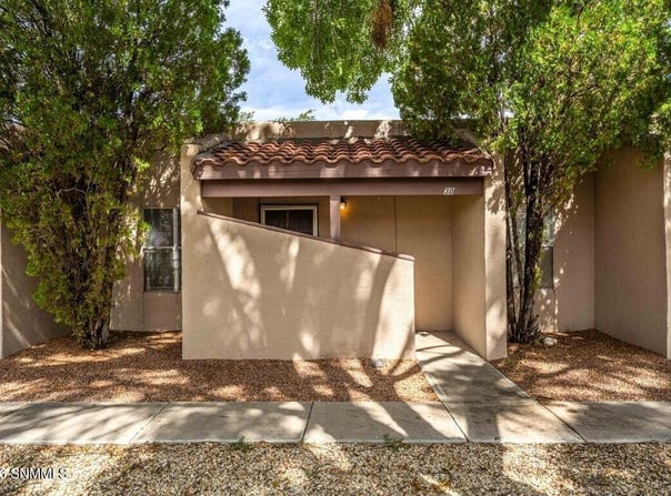 1345 Branson Avenue, Las Cruces, NM 88001