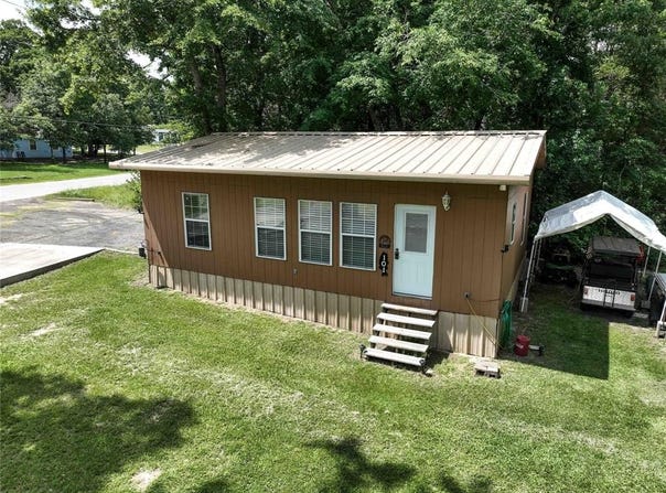 101 E Sycamore Lane, Murchison, TX 75778