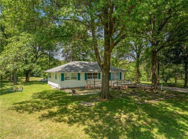 401 E Montgomery Street, Otterville, MO 65348
