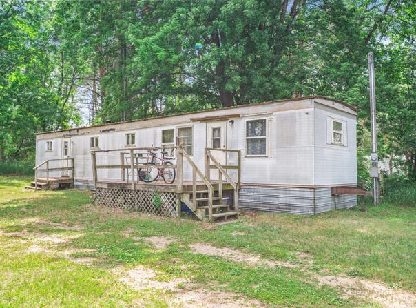 18725 16 Mile Rd, Big Rapids, MI 49307