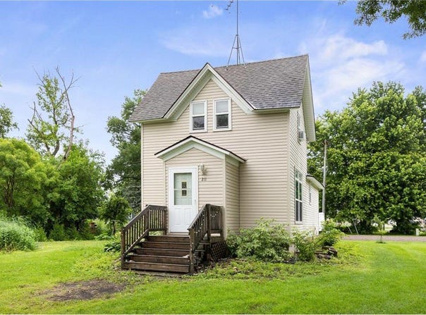 211 Bowman Street, Stewart, MN 55385