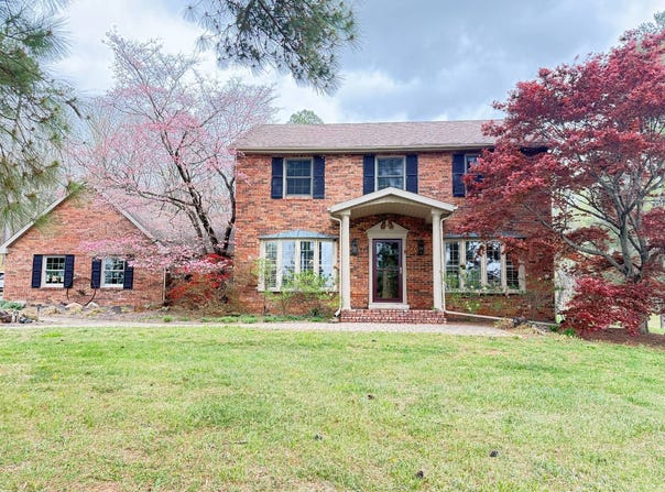 4175  St. Rt 146 E, Vienna, IL 62995