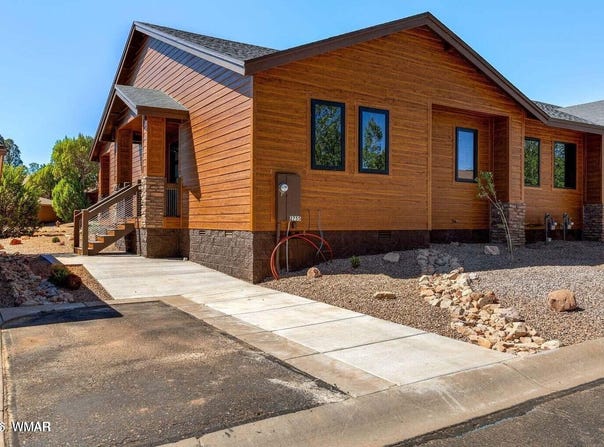 2755 W Villa Loop, Show Low, AZ 85901