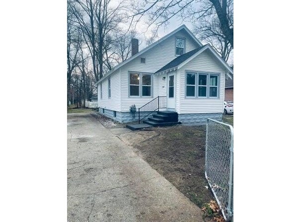 1067 Ducey Avenue, Muskegon, MI 49442