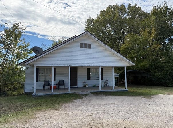 300 S Dogwood ST, Sallisaw, OK 74955