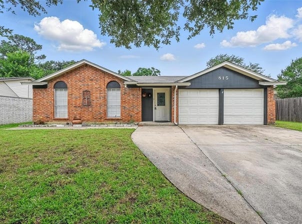 815 Quail Terrace, Mansfield, TX 76063