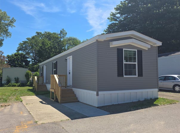 2517 SHERWOOD Drive, Erie, PA 16506