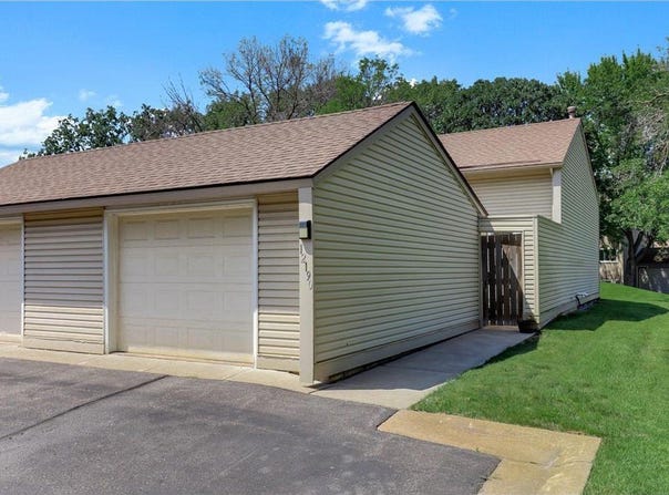 12190 Drake Street NW, Coon Rapids, MN 55448