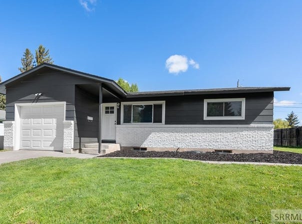 2016 Sierra Drive, Idaho Falls, ID 83402