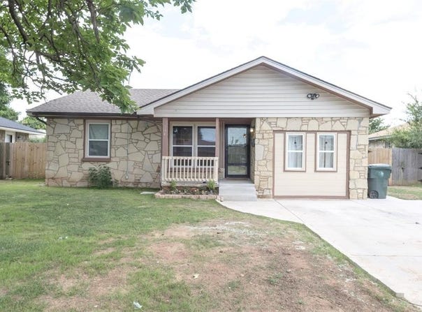 204 E Coe Drive, Midwest City, OK 73110