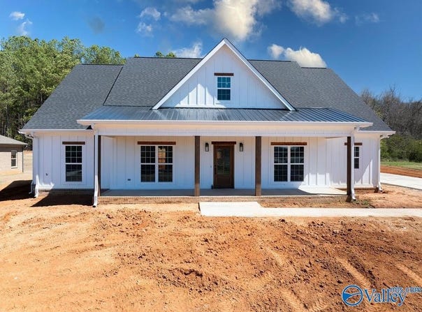 85 Betty Way, Scottsboro, AL 35769