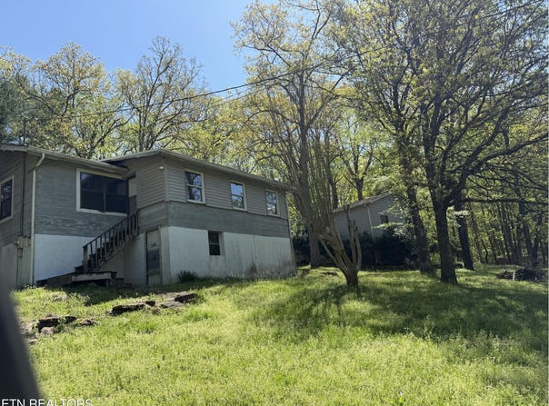 801 Little Dogwood Rd, Kingston, TN 37763