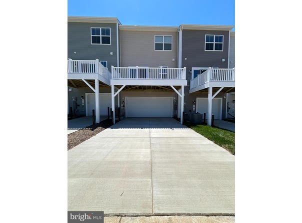 169 SWAN FIELD AVE, RANSON, WV 25438