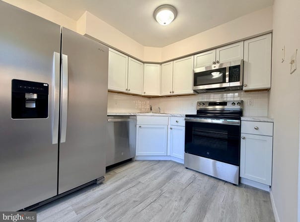 335 E LANCASTER Avenue, DOWNINGTOWN, PA 19335