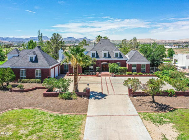 4024 Roadside Court, El Paso, TX 79922