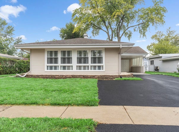 388 NANCY Lane, Wheeling, IL 60090
