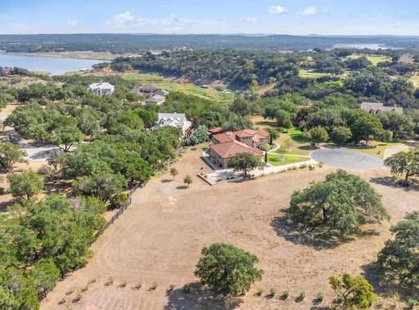 27509 Waterfall Hill Pkwy, Spicewood, TX 78669