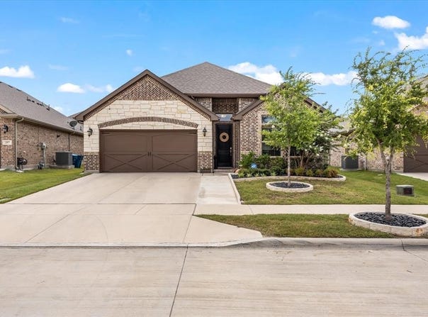 261 Mineral Point, Aledo, TX 76008