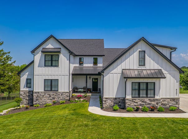 8201 Alexander Street, Schererville, IN 46375