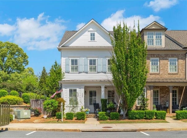 122 BRIGHTON Boulevard, Woodstock, GA 30188