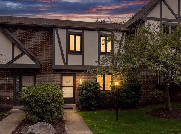 302 Olde Ingomar Ct, McCandless, PA 15237
