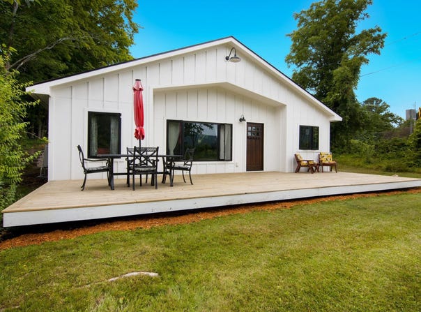 8489 S Glen Lake Road, Glen Arbor, MI 49636
