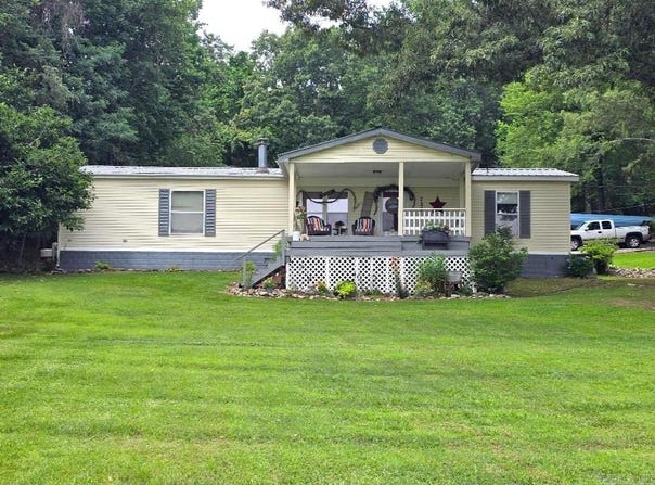 725 Pfeiffer Road, Batesville, AR 72501