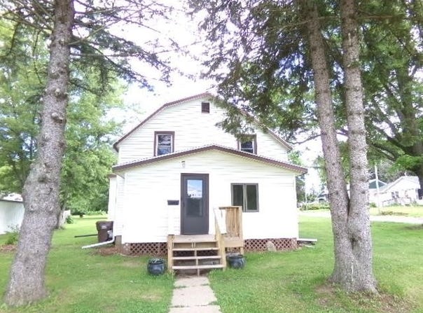 1801 E Shawnee, FREEPORT, IL 61032