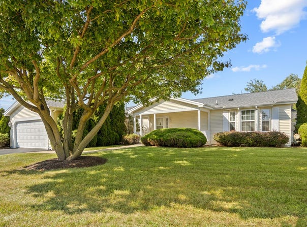 2516 Lippizan Lane, Grayslake, IL 60030
