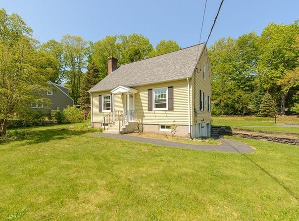 263 Highland St, Holden, MA 01520