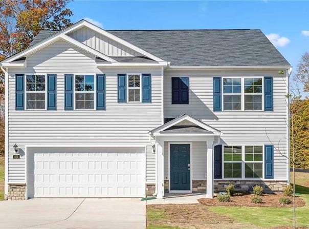 1596 String Drive, Winston-Salem, NC 27107