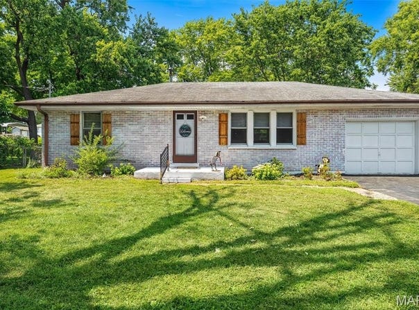 471 Mabel Drive, Arnold, MO 63010