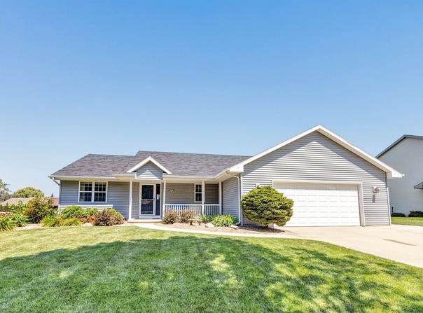 3451 WIGGINS Way, GREEN BAY, WI 54311