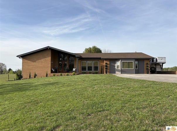 360 Lick Branch Road, Glasgow, KY 42141