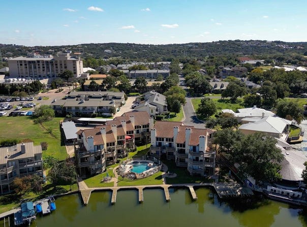 509 Short Circuit, Horseshoe Bay, TX 78657