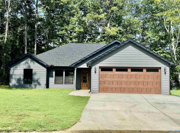 170 Josiah Circle, Centre, AL 35960