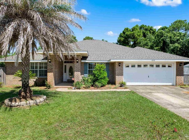 1273 Grand Ridge Cir, Gulf Breeze, FL 32563