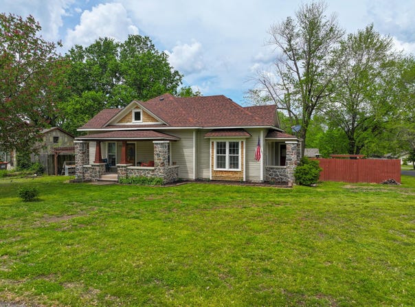217 E 7th Street, Grove, OK 74344