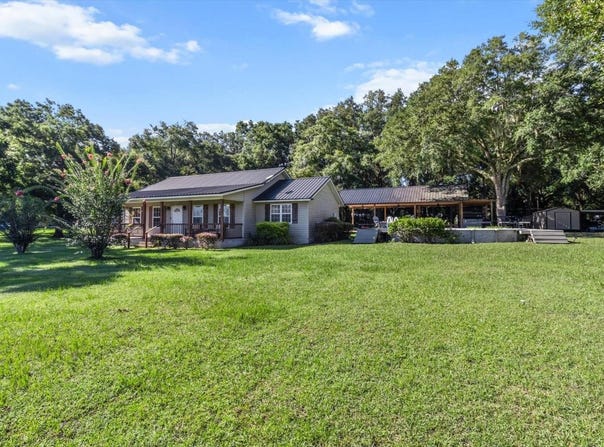 2830 NE 180TH AVENUE, WILLISTON, FL 32696