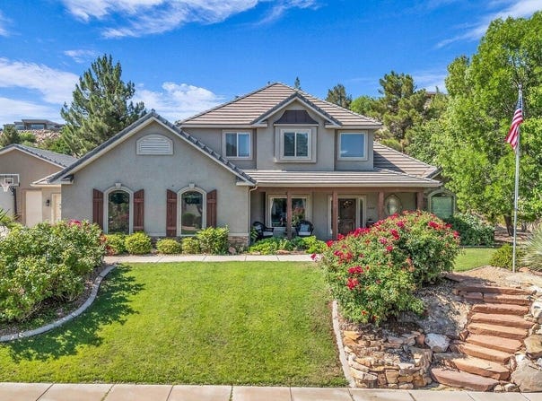 2368 E Via Linda CIR, St George, UT 84790