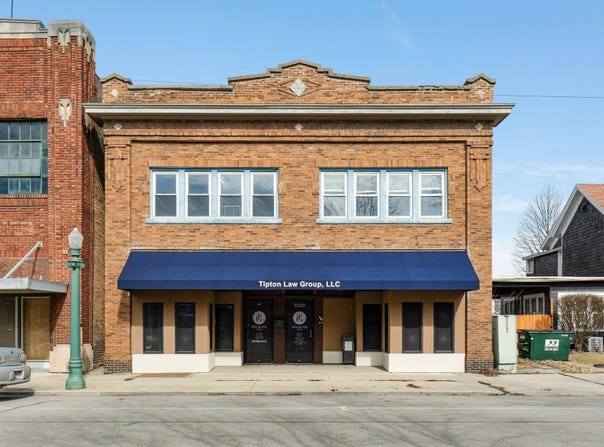 127 E William Street, Kendallville, IN 46755-1743