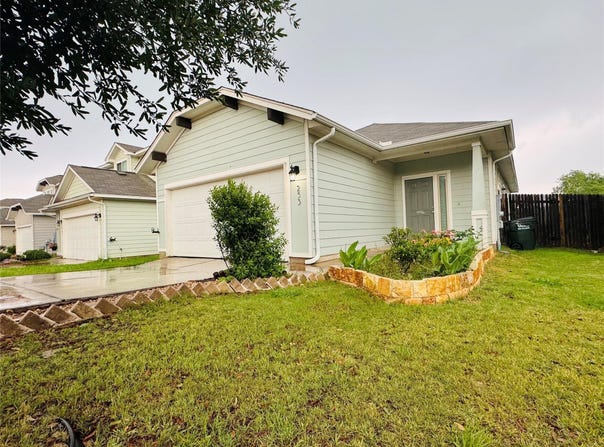 253 Eagle Brook LN, Buda, TX 78610