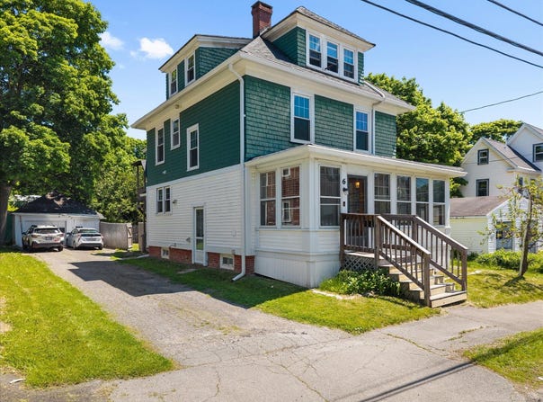 6 Chamberlain Street, Brewer, ME 04412