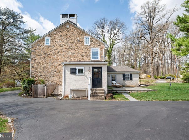 307 EARLES LANE, NEWTOWN SQUARE, PA 19073