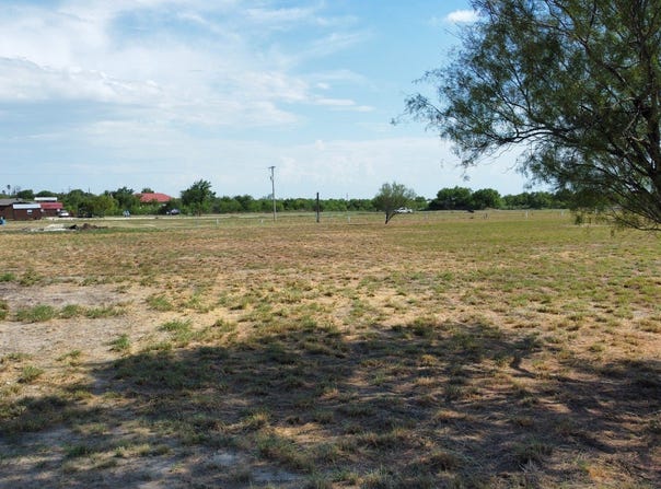4303 US Highway 83, Crystal City, TX 78839