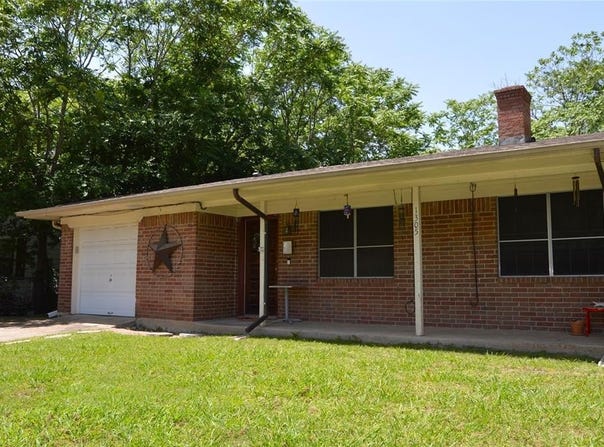 1305 Church Street, Commerce, TX 75428