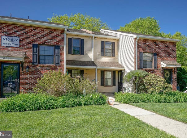 522-A WILLOW Turn, MOUNT LAUREL, NJ 08054