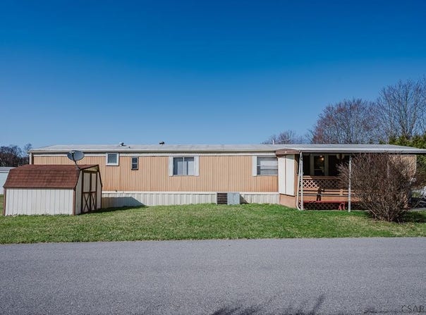 454 Stonehedge Court, Johnstown, PA 15904