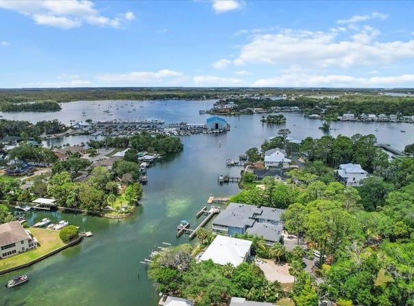 255 NW BAY PATH DRIVE, CRYSTAL RIVER, FL 34428