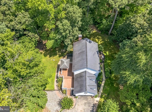 7504 LAKE SHORE DRIVE, OWINGS, MD 20736